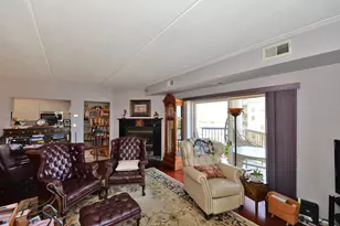 333 Lake Ave, Racine, WI 53403 - Photo 5