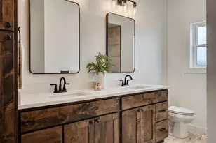 845 Crockett Dr, Holmen, WI 54636 - Photo 23