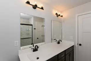 9546 S Bergamont Dr, Franklin, WI 53132 - Photo 33