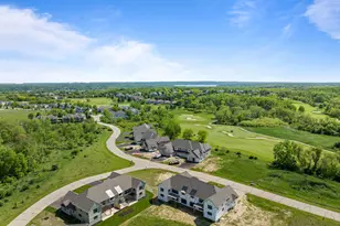 713 Greenview Cir, Geneva, WI 53147 - Photo 31