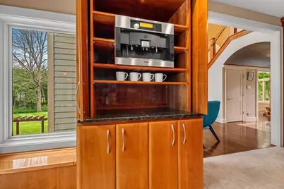 2101  Hunters Ridge Ct, Manitowoc, WI 54220 - Photo 19