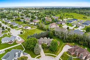 2101 Hunters Ridge Ct, Manitowoc, WI 54220 - Photo 89