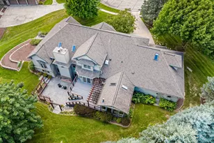 2101 Hunters Ridge Ct, Manitowoc, WI 54220 - Photo 87