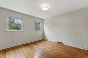 1465 W County Line Rd, River Hills, WI 53217 - Photo 29