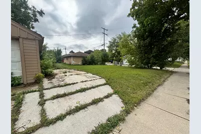 4375 N 61st St #75A, Milwaukee, WI 53216 - Photo 7