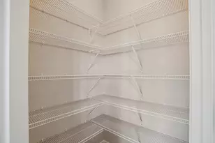 9636 S Sophia Ct, Franklin, WI 53132 - Photo 25