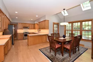 389 Juniper Ct, Delafield, WI 53018 - Photo 17