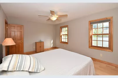 389  Juniper Ct, Delafield, WI 53018 - Photo 49