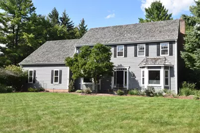 389  Juniper Ct, Delafield, WI 53018 - Photo 35