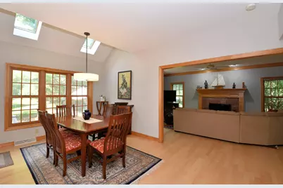 389  Juniper Ct, Delafield, WI 53018 - Photo 23