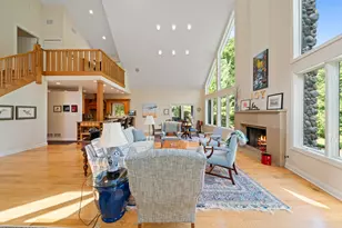 765 Brickley Ct, Fontana, WI 53125 - Photo 13