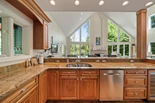 765 Brickley Ct, Fontana, WI 53125 - Photo 19