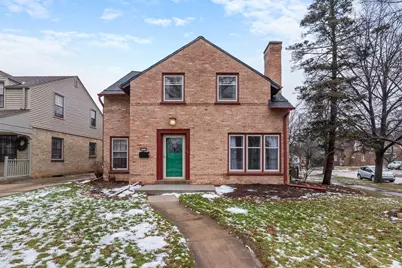 8302  Currie Ave, Wauwatosa, WI 53213 - Photo 29