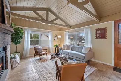 8302  Currie Ave, Wauwatosa, WI 53213 - Photo 7