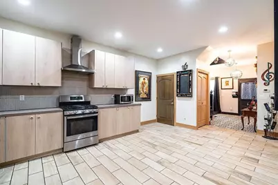 3405 W Saint Paul Ave, Milwaukee, WI 53208 - Photo 13