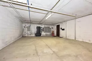 8601 N Servite Dr, Milwaukee, WI 53223 - Photo 37