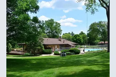 8601 N Servite Dr, Milwaukee, WI 53223 - Photo 41