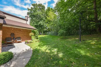 8601 N Servite Dr, Milwaukee, WI 53223 - Photo 9