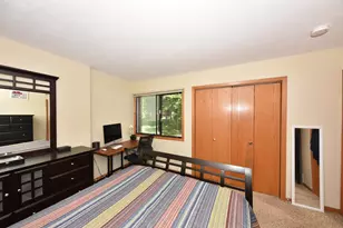 8601 N Servite Dr, Milwaukee, WI 53223 - Photo 27