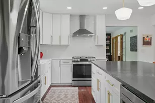 4253 Lake Meadow Dr, Racine, WI 53402 - Photo 5