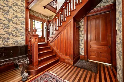 210  7th St, Winona, MN 55987 - Photo 5