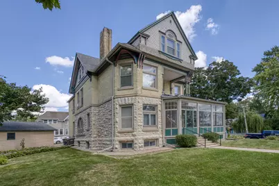 251 E Racine St, Jefferson, WI 53549 - Photo 3