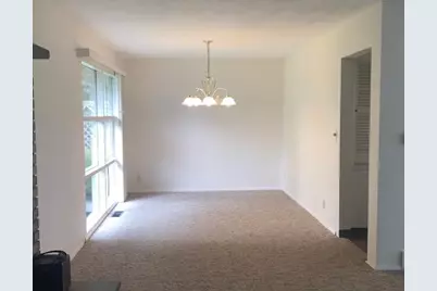 2701  Rapids Dr, Racine, WI 53404 - Photo 15