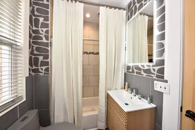 1949 N Dr Martin Luther King Jr Dr, Milwaukee, WI 53212 - Photo 21