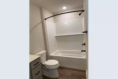 N162W21897  Poppy Rd, Jackson, WI 53037 - Photo 7