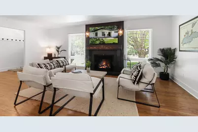 663 S Lakeshore Dr, Fontana, WI 53125 - Photo 5