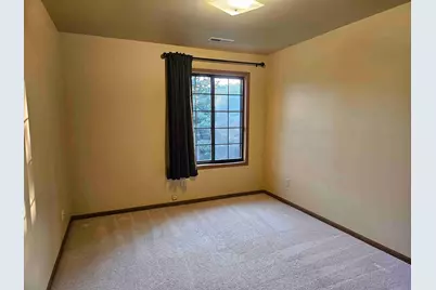 N80W12960  Fond Du Lac Ave, Menomonee Falls, WI 53051 - Photo 11