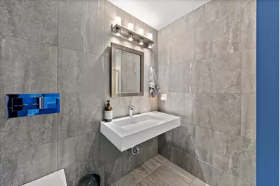 2533  Lakeshore Dr, Sheboygan, WI 53081 - Photo 17
