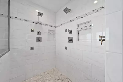 2533  Lakeshore Dr, Sheboygan, WI 53081 - Photo 21