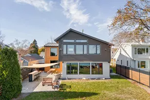 2533 Lakeshore Dr, Sheboygan, WI 53081 - Photo 37