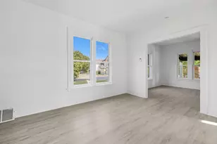 2208 W Brown St, Milwaukee, WI 53205 - Photo 7