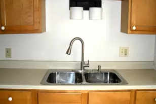 3711 N 1st St, Milwaukee, WI 53212 - Photo 15