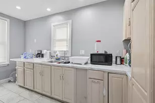 3119 N 13th St, Milwaukee, WI 53206 - Photo 9