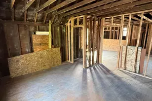 1639 S 11th St, Milwaukee, WI 53204 - Photo 17