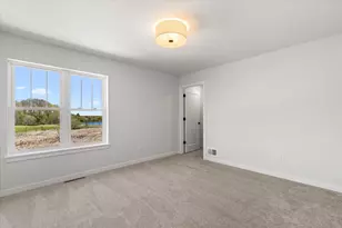 360 Sweetwater Blvd, Port Washington, WI 53074 - Photo 15
