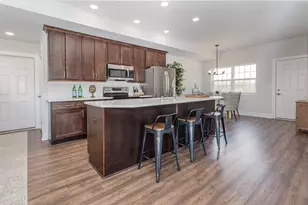 455 Hillary Circle, Johnson Creek, WI 53038 - Photo 3