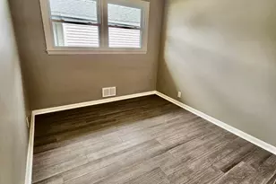 5951 N 73rd St, Milwaukee, WI 53218 - Photo 13