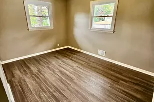 5951 N 73rd St, Milwaukee, WI 53218 - Photo 11