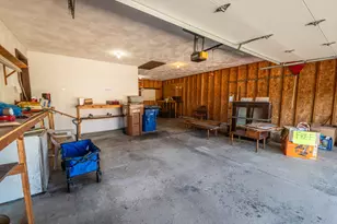 1236 Meadowview Dr, Menasha, WI 54952 - Photo 41