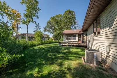 1236  Meadowview Dr, Menasha, WI 54952 - Photo 43