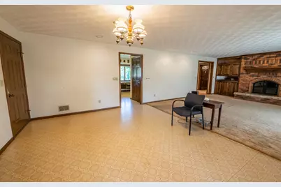 1236  Meadowview Dr, Menasha, WI 54952 - Photo 13