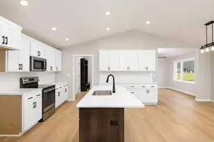 1769 Arches Dr, Holmen, WI 54636 - Photo 3