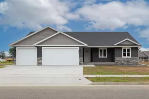 1769 Arches Dr, Holmen, WI 54636 - Photo 1