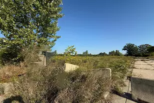 9125 N 96th St, Milwaukee, WI 53224 - Photo 1