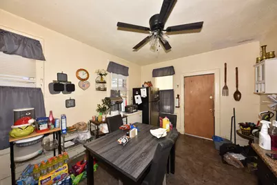 1209 N 25th St, Milwaukee, WI 53205 - Photo 3