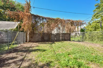 1209 N 25th St, Milwaukee, WI 53205 - Photo 13